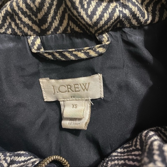 J Crew Beige Black Herringbone Excursion Quilted Puffer Vest - Picture 5 of 6